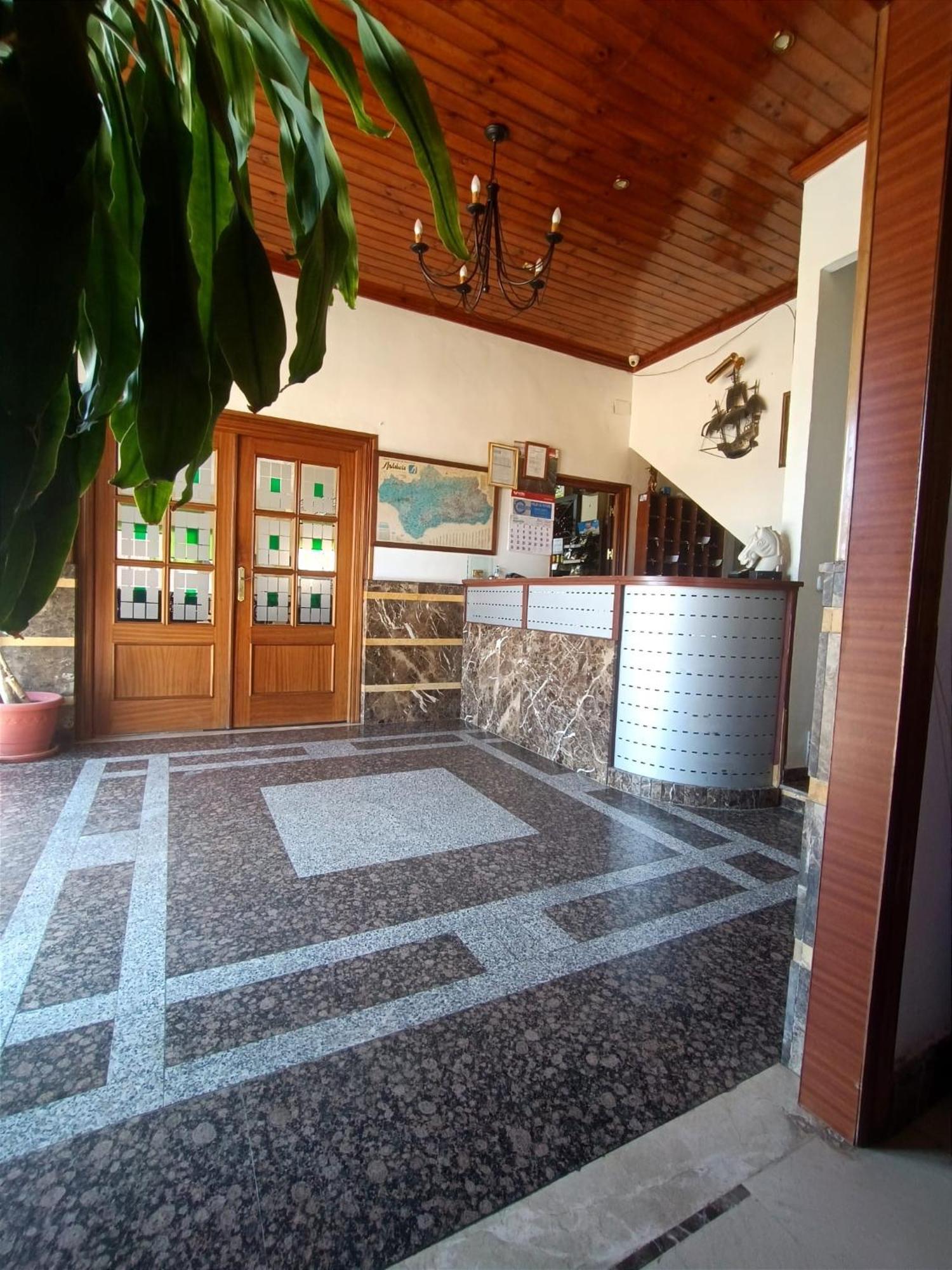 Hostal El Lirio โบยูยอส ปาร์ เดล กนดาโด ภายนอก รูปภาพ