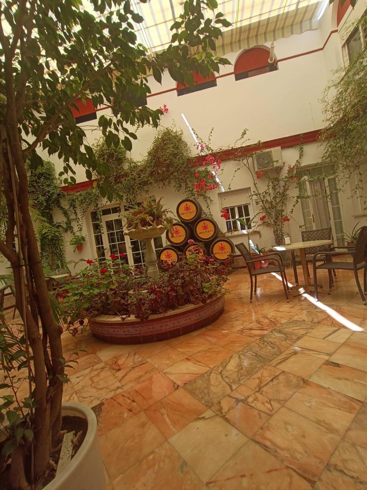 Hostal El Lirio โบยูยอส ปาร์ เดล กนดาโด ภายนอก รูปภาพ